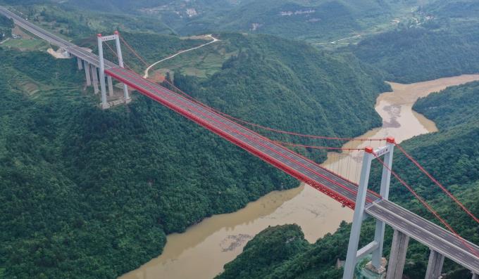 持續(xù)發(fā)力│陸續(xù)中標(biāo)包茂高速、大南高速、貴黃等高速項(xiàng)目